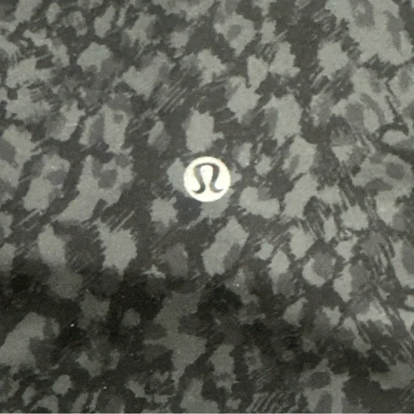 •Sold•  Lululemon Align Tank Top Leopard Camo Deep Coal Multi - Picture 12 of 13